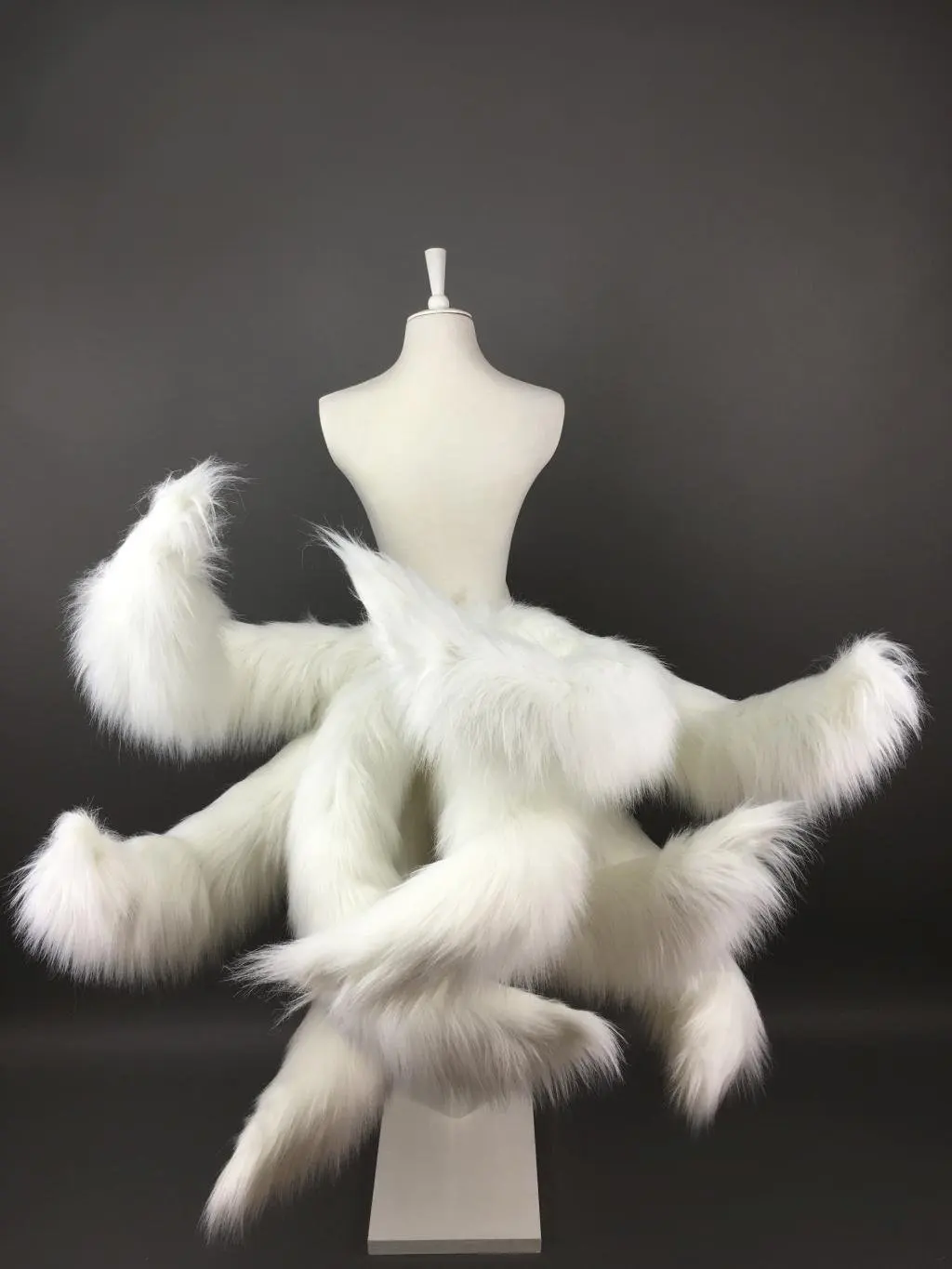 Game LOL Cosplay Costumes Fox LOL Ahri Nine Tailed Upgraded Transform-model White Tail Cosplay 1