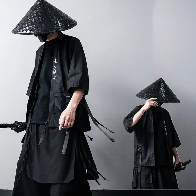 2023 New Japanese Traditional Black Kimono Cardigan Diablo Samurai Ninja Cosplay Suit Chinese Hanfu Style Coat Streetwear 1