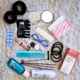 Cosplay Emergency Kit – Notfallset für Convention & Bühne 21 Cosplay Emergency Kit – Notfallset für Convention & Bühne 14